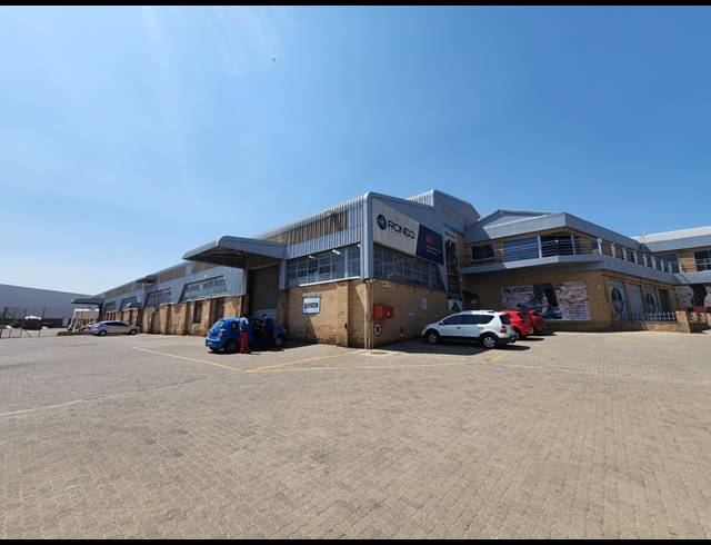 7,726M² WAREHOUSE FOR SALE IN MEADOWDALE